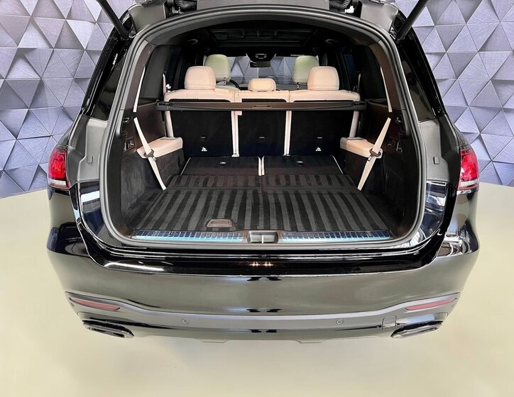 Mercedes-Benz GLS SUV / Terénní 4,0 l 360 kw