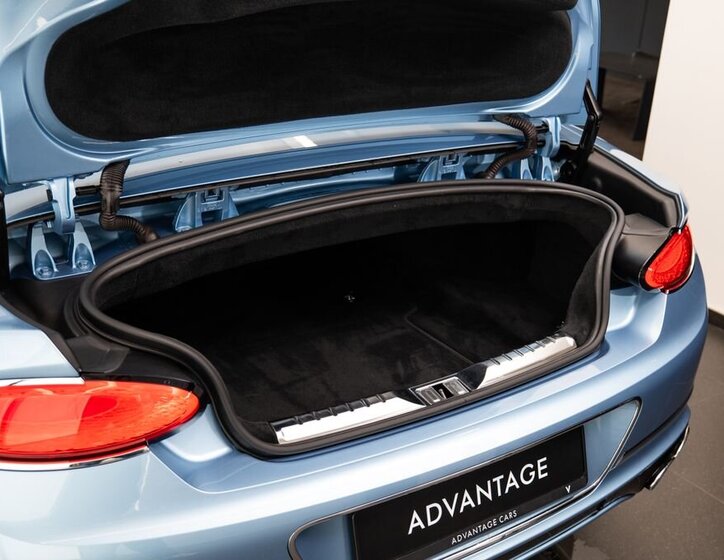 Bentley Continental GTC Kabriolet 4,0 l 404 kw