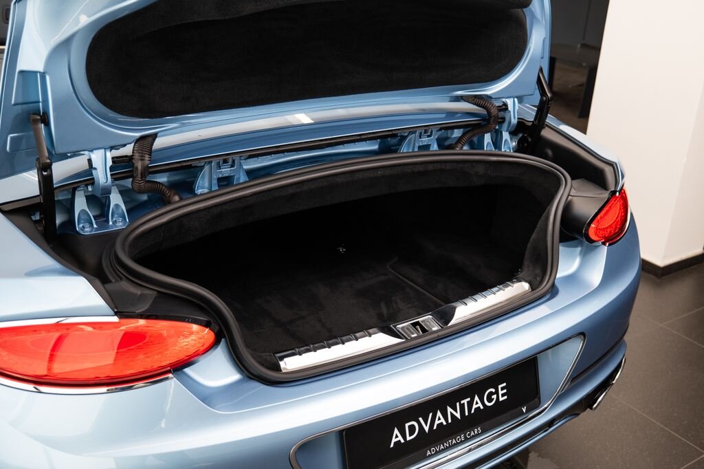 Bentley Continental GTC Kabriolet 4,0 l 404 kw