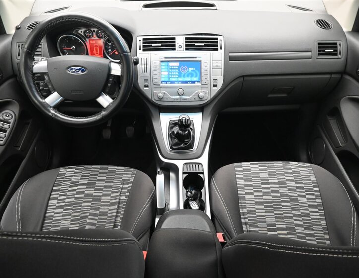 Ford Kuga SUV / Terénní 2,0 l 103 kw