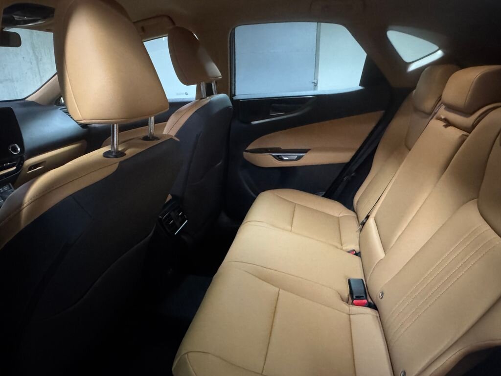 Lexus NX 350h SUV 2,5 l 190 kw