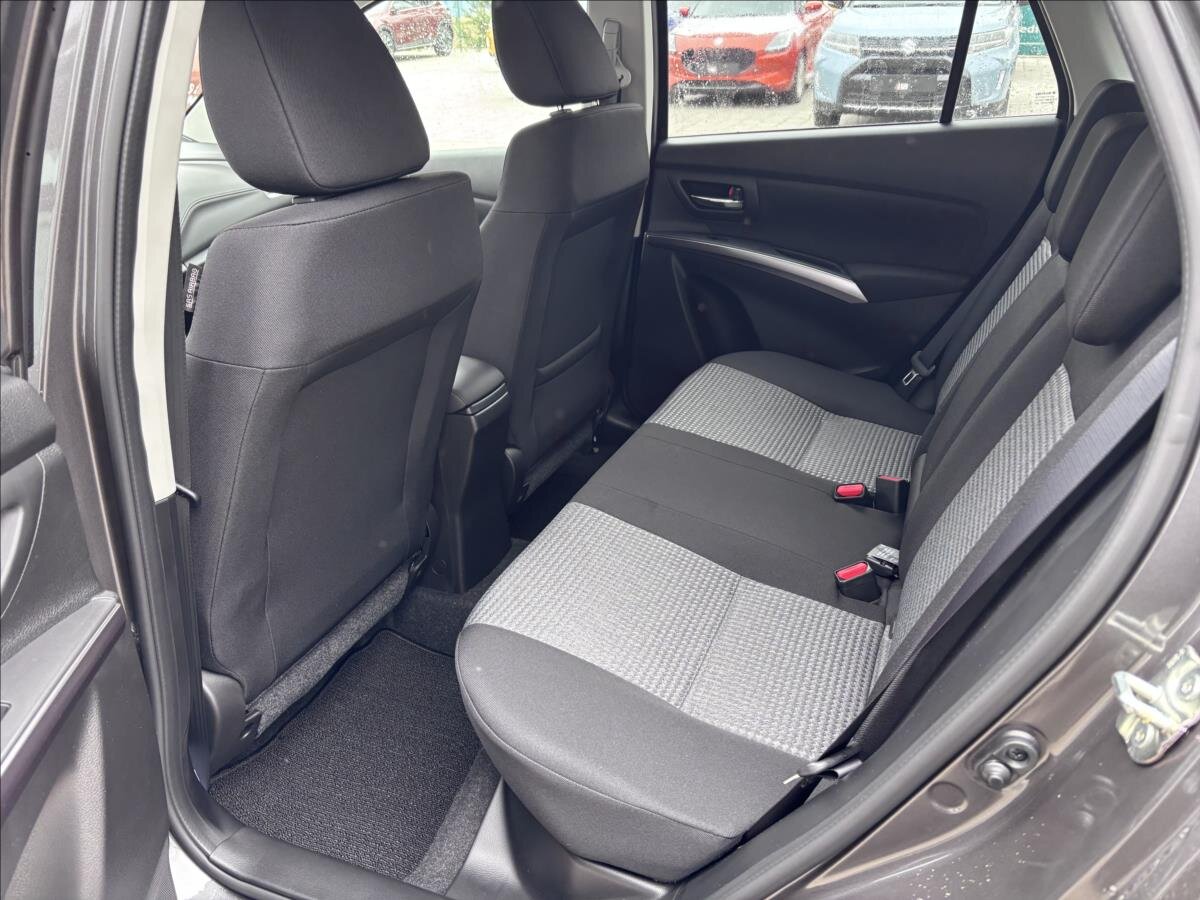 Suzuki S-Cross SUV / Terénní 1,4 l 81 kw