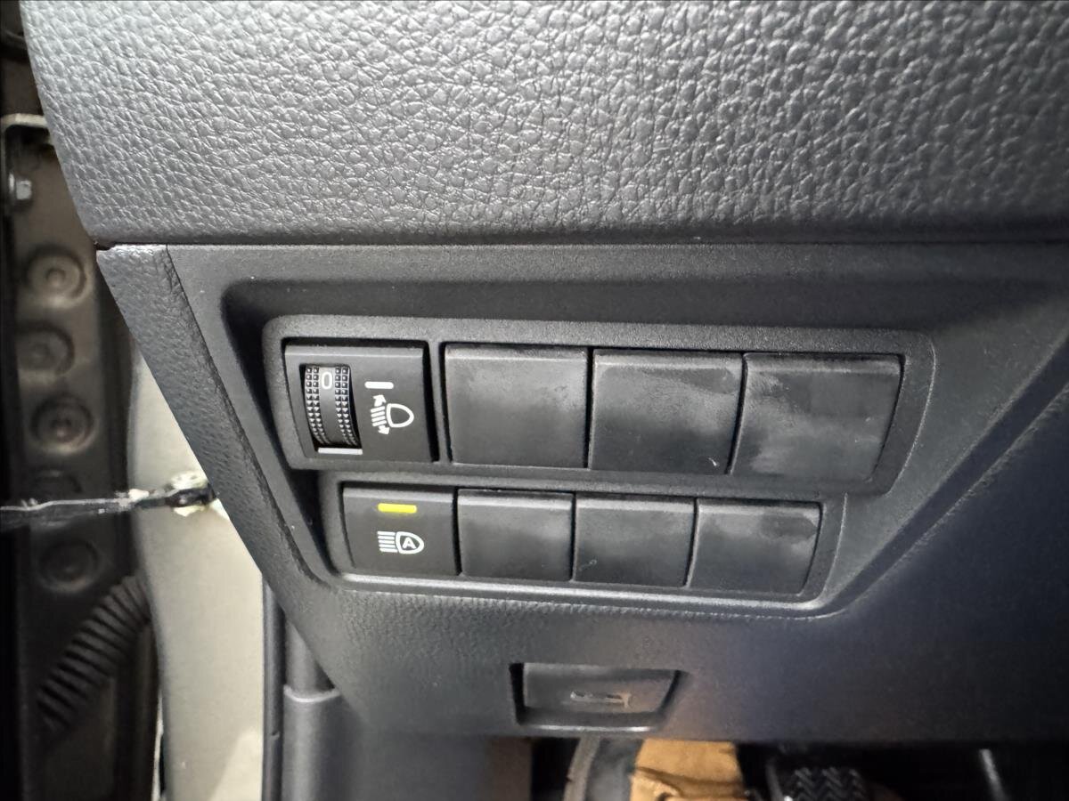 Toyota Yaris Hatchback 1,5 l 92 kw