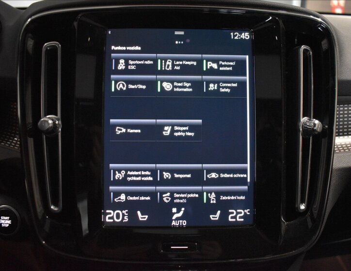 Volvo XC40 SUV 2,0 l 145 kw