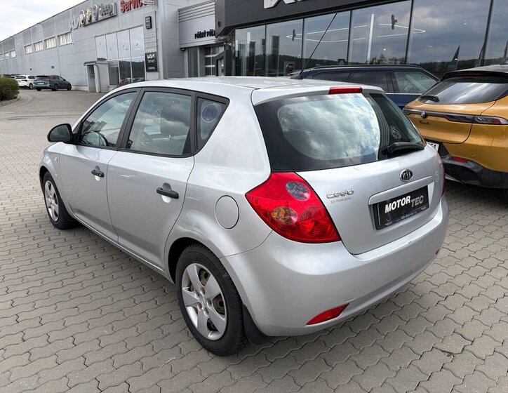 KIA Ceed Hatchback 1,6 l 84 kw