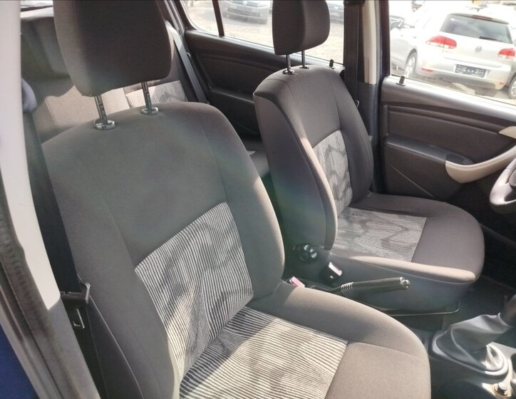 Dacia Sandero Hatchback 1,1 l 55 kw