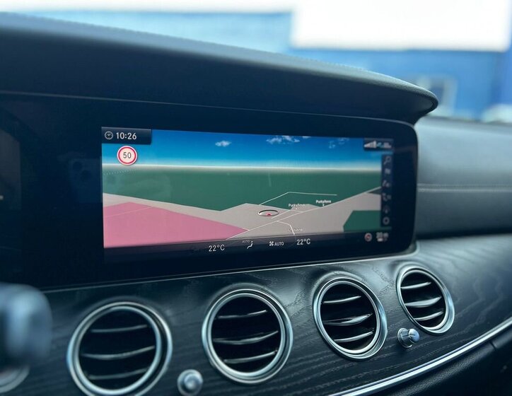 Mercedes-Benz Třídy E Sedan / Limuzína 2,0 l 143 kw