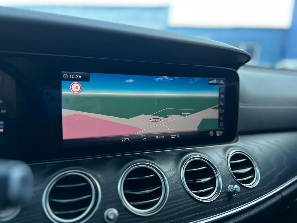 Mercedes-Benz Třídy E Sedan / Limuzína 2,0 l 143 kw