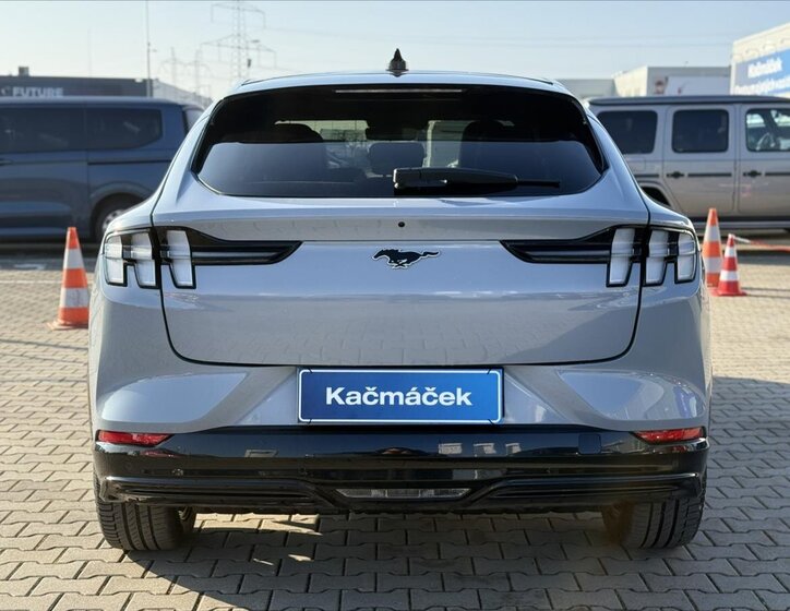 Ford Mustang Mach-E Hatchback 0,0 225 kw