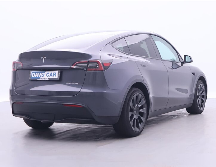 Tesla Model Y SUV / Terénní 0,0 378 kw