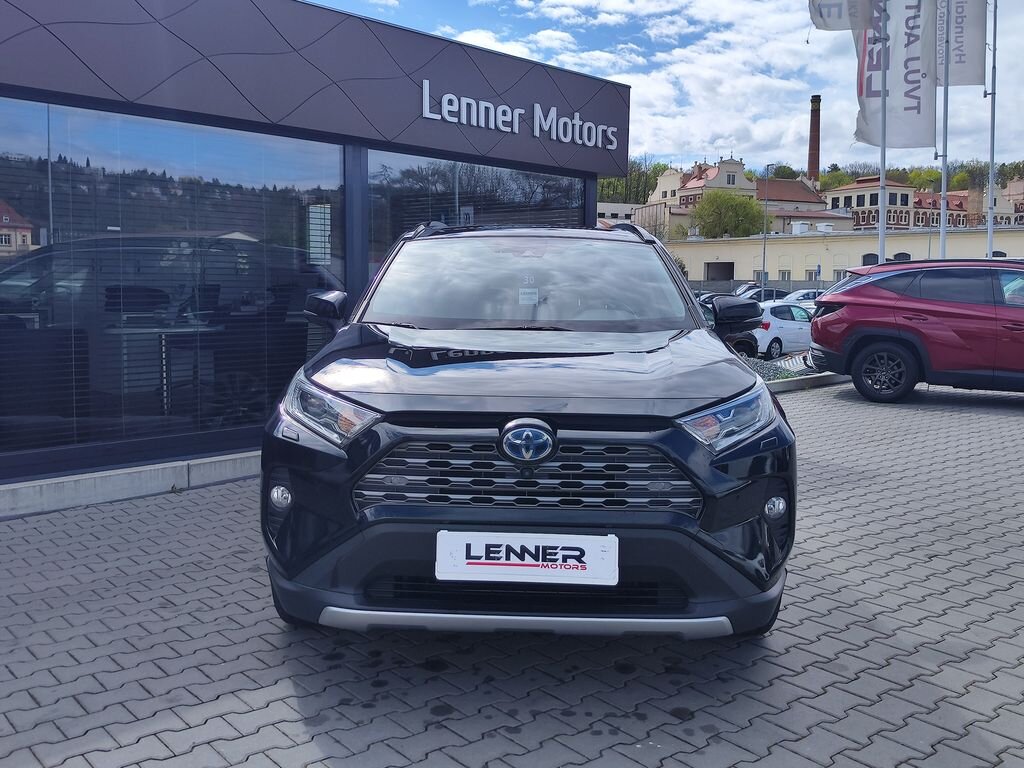 Toyota RAV4 SUV / Terénní 2,5 l 163 kw