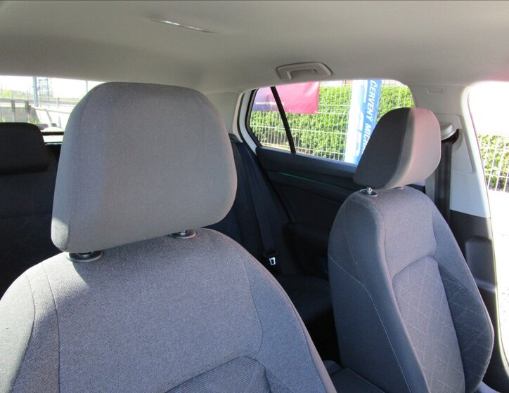 Volkswagen Golf Hatchback 1,5 l 110 kw