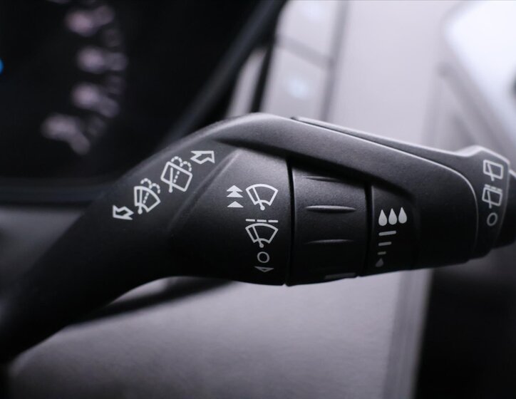 Ford Tourneo Custom 22