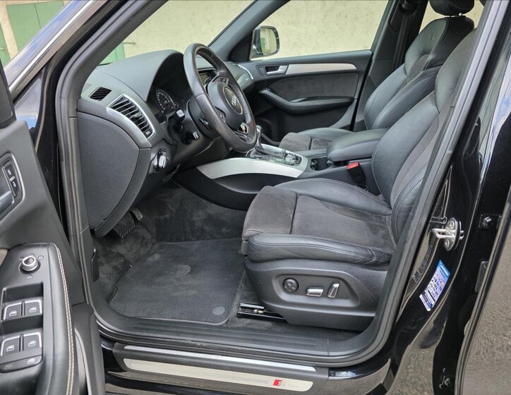 Audi Q5 SUV / Terénní 3,0 l 180 kw