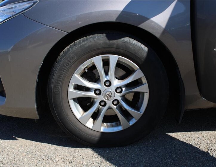 Toyota Auris Hatchback 1,3 l 73 kw