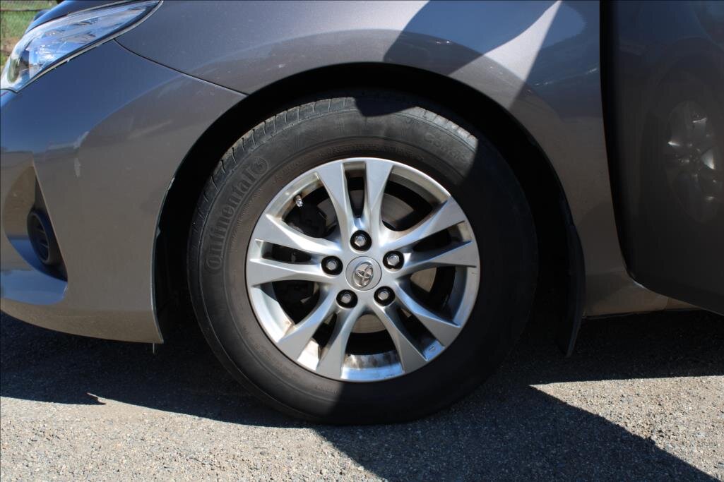 Toyota Auris Hatchback 1,3 l 73 kw