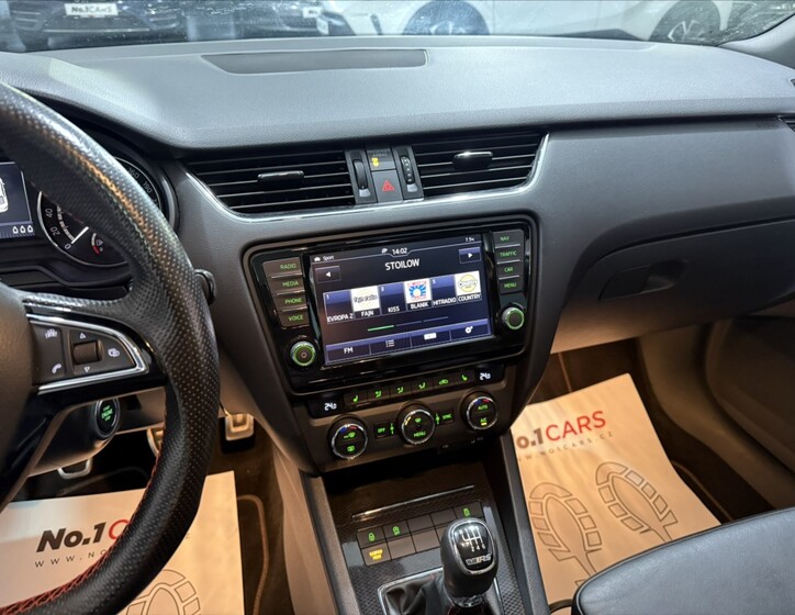 Škoda Octavia 14