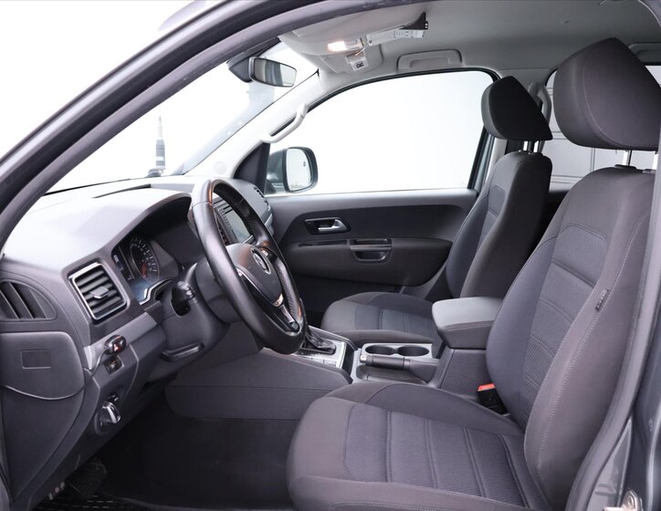 Volkswagen Amarok 12