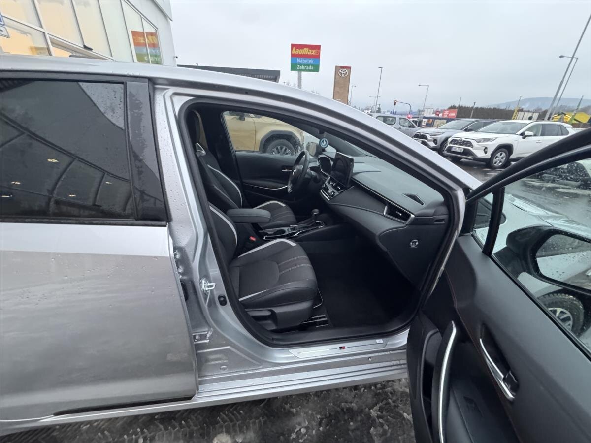 Toyota Corolla Sedan / Limuzína 1,8 l 72 kw