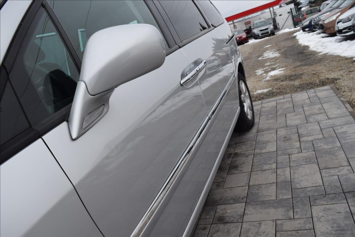 Peugeot 807 MPV 2,0 l 100 kw