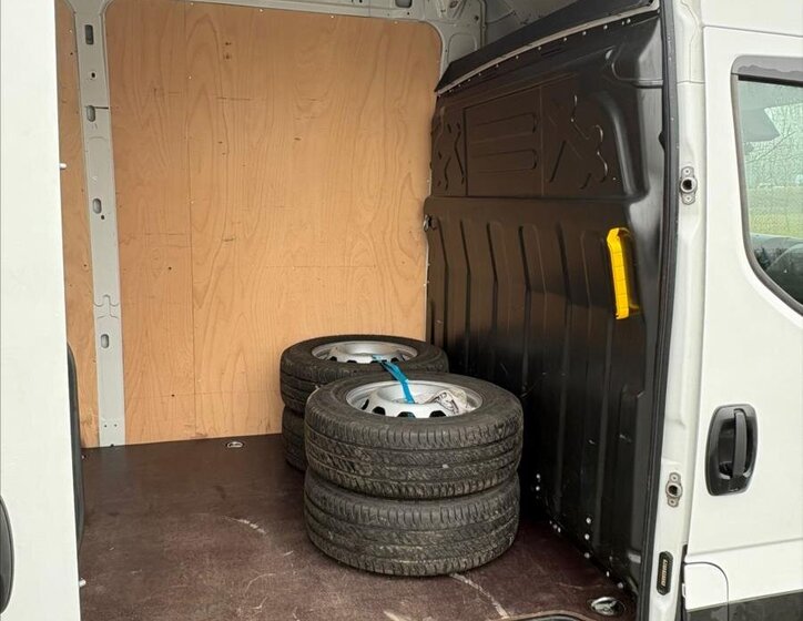 Iveco Daily Skříň 3,0 l 129 kw