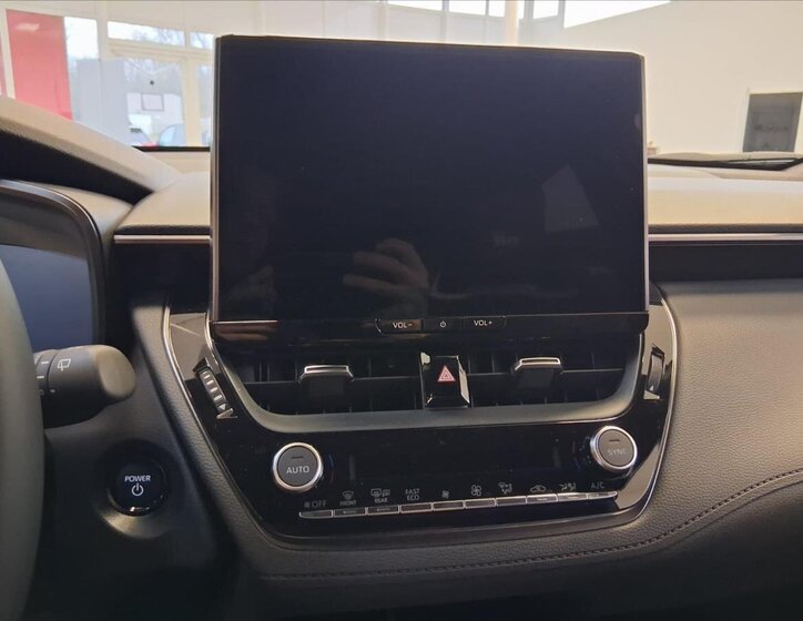 Toyota Corolla Cross SUV 2,0 l 131 kw