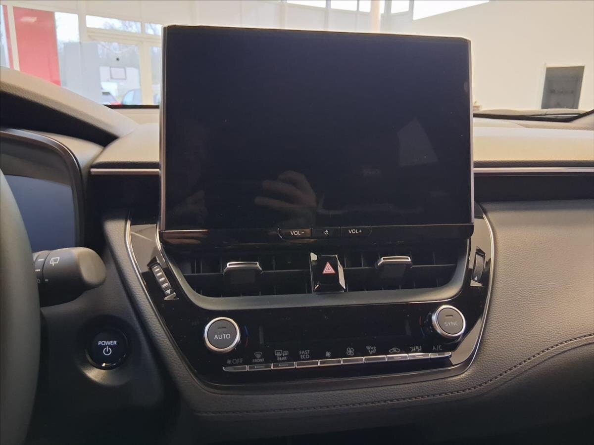 Toyota Corolla Cross SUV 2,0 l 131 kw