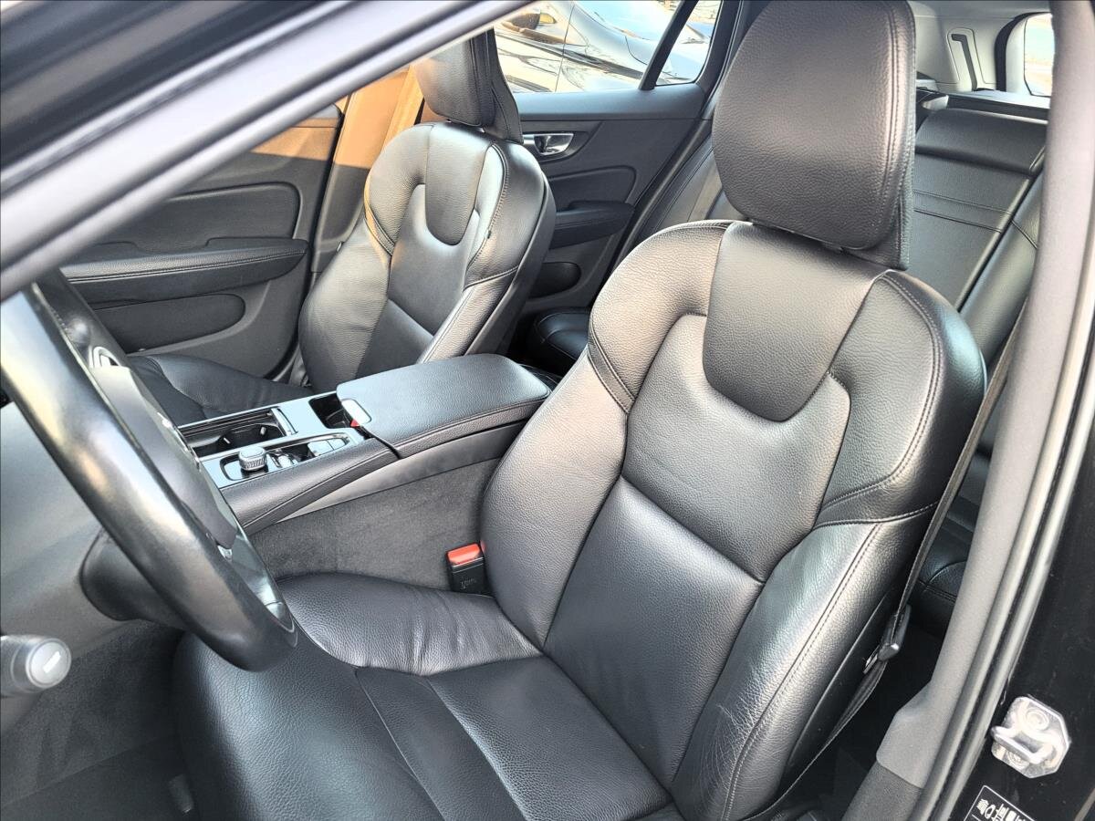 Volvo V60 Kombi 2,0 l 251 kw