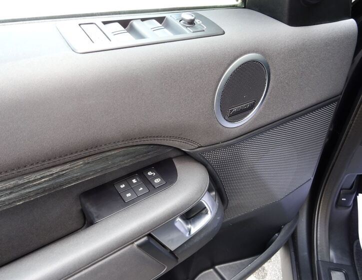 Land Rover Discovery 20