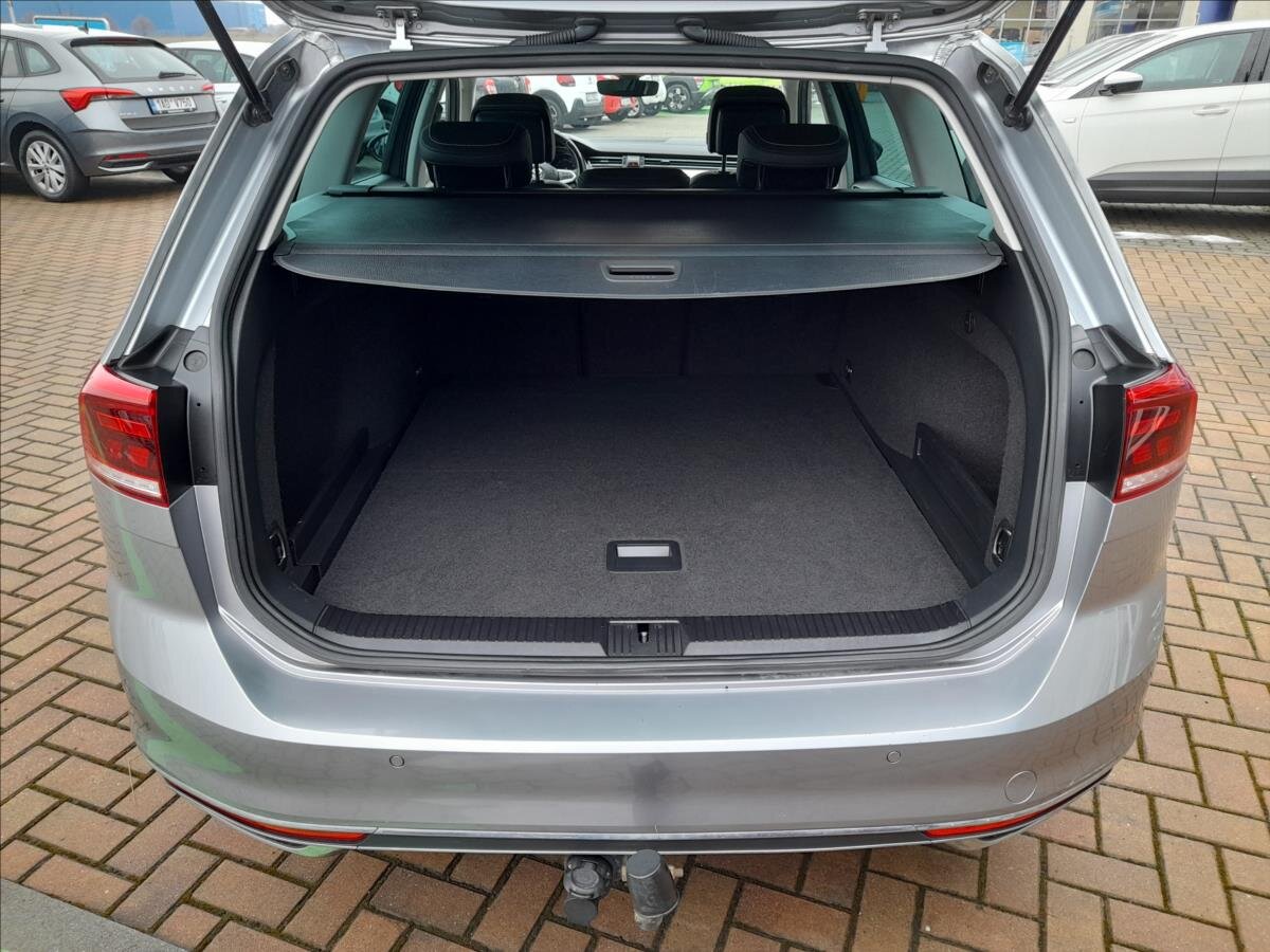 Volkswagen Passat Kombi 1,5 l 110 kw