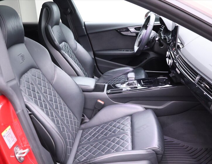 Audi S5 Liftback 3,0 l 251 kw