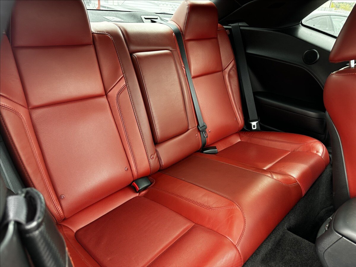 Dodge Challenger Kupé 5,7 l 277 kw