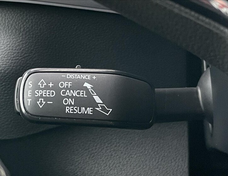 Škoda Karoq SUV 1,5 l 110 kw