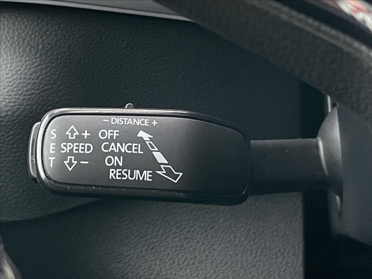 Škoda Karoq SUV 1,5 l 110 kw