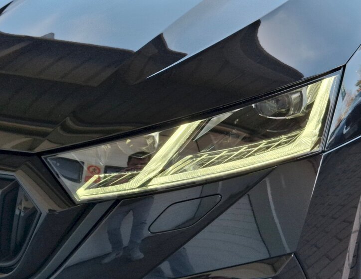 Škoda Octavia Sedan / Limuzína 2,0 l 180 kw