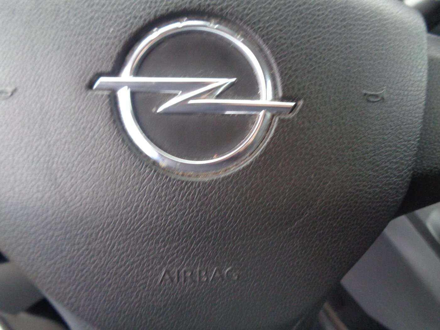 Opel Vivaro Ostatní 1,5 l 75 kw