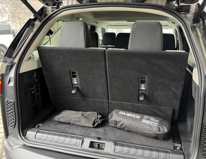 Land Rover Discovery SUV / Terénní 3,0 l 184 kw