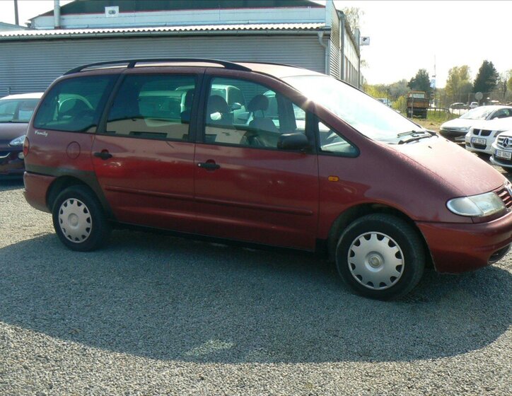 Volkswagen Sharan Kombi 1,9 l 66 kw