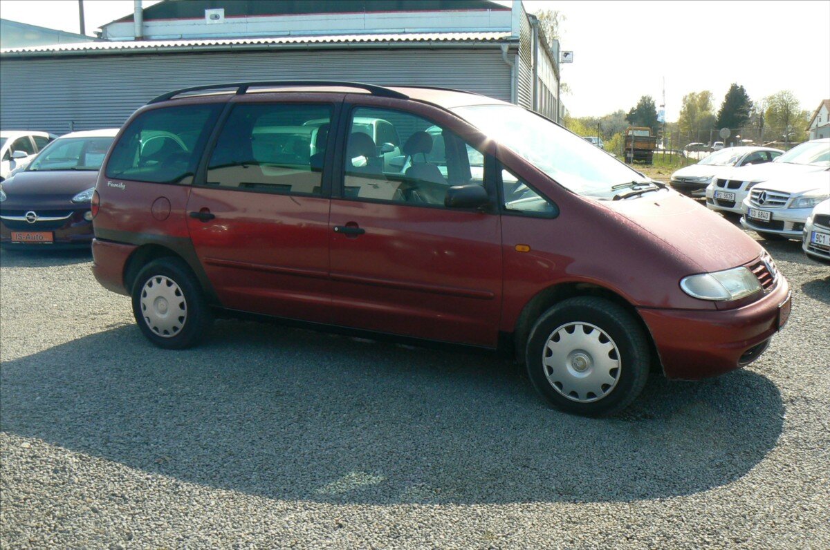 Volkswagen Sharan Kombi 1,9 l 66 kw