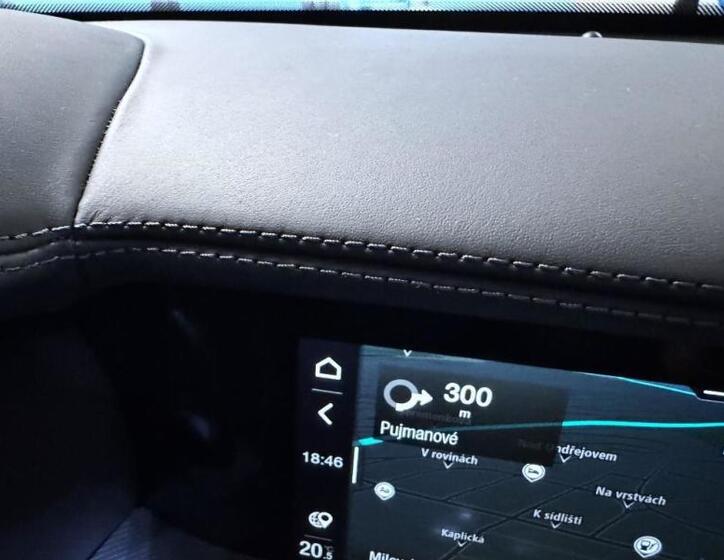 Alfa Romeo Stelvio 22