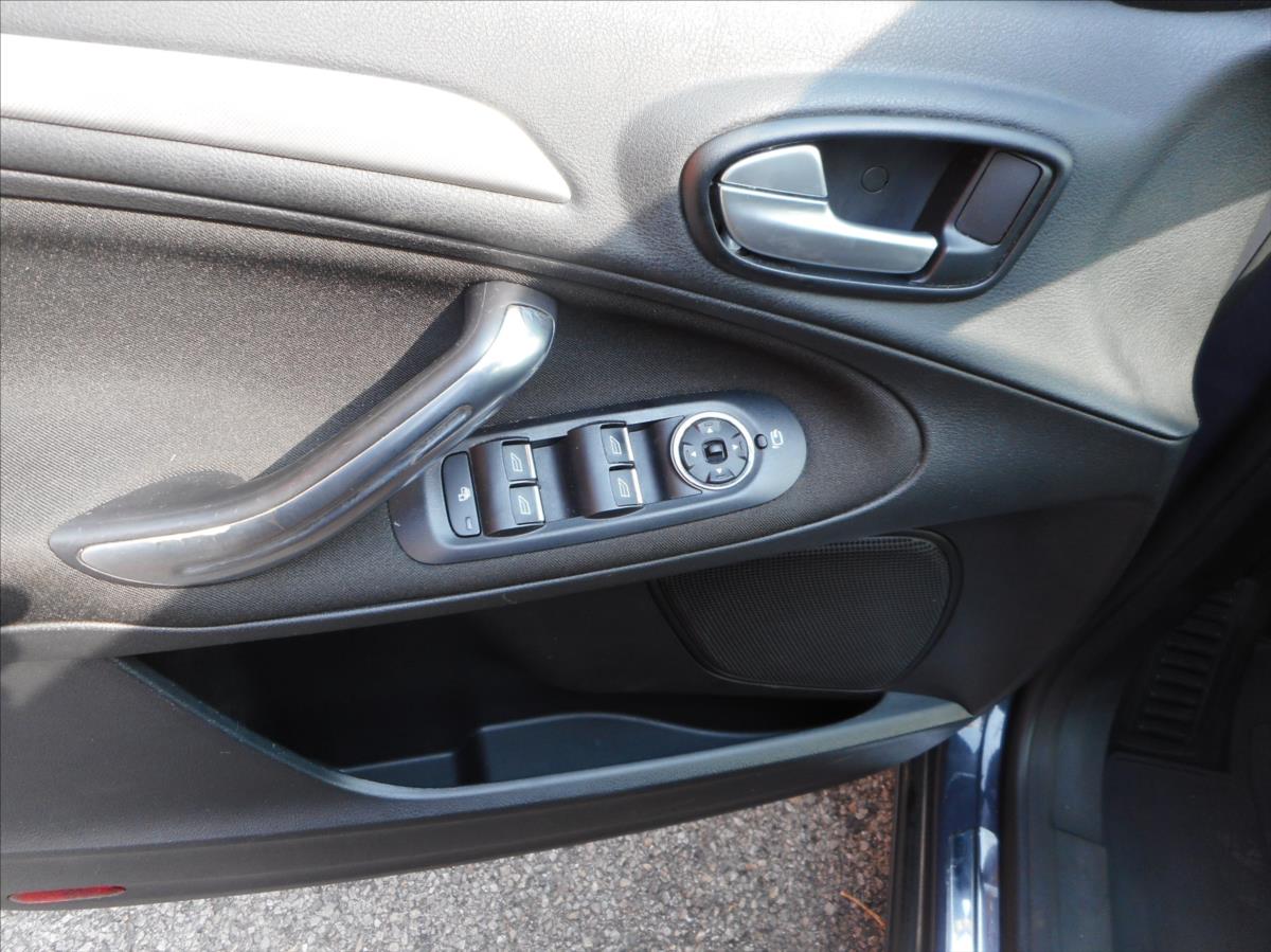 Ford S-MAX MPV 2,0 l 103 kw