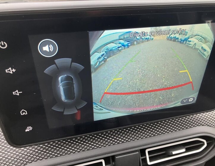 Dacia Sandero Hatchback 999,0 67 kw