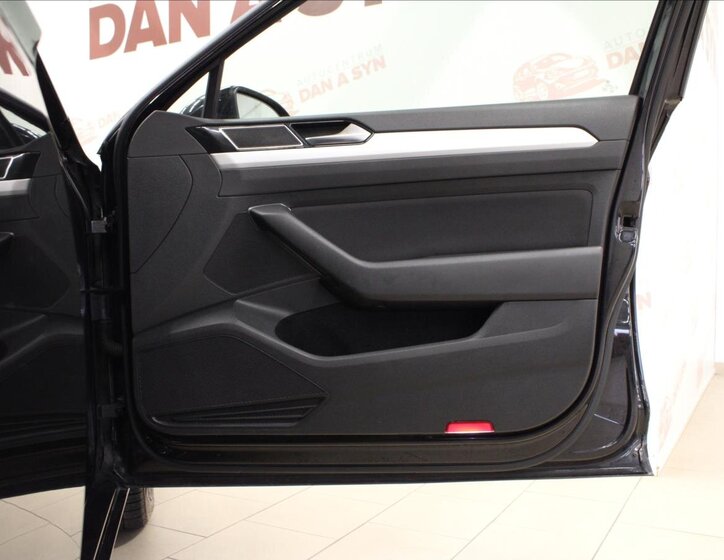 Volkswagen Passat 11