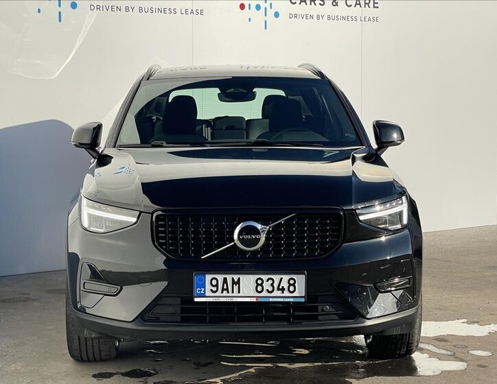 Volvo XC40 SUV / Terénní 2,0 l 145 kw