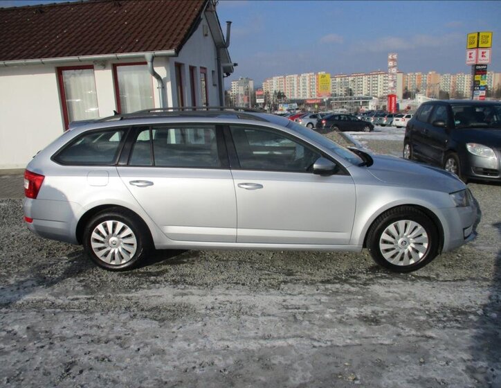 Škoda Octavia Kombi 2,0 l 110 kw