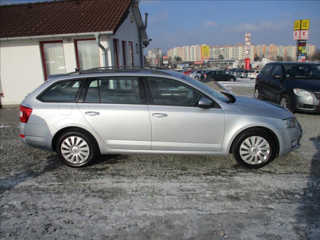 Škoda Octavia Kombi 2,0 l 110 kw