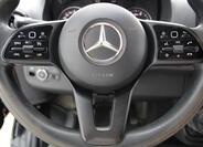 Mercedes-Benz Sprinter 17