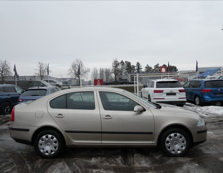 Škoda Octavia 10