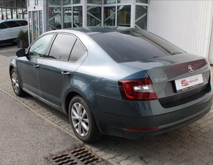 Škoda Octavia Sedan / Limuzína 1,6 l 85 kw