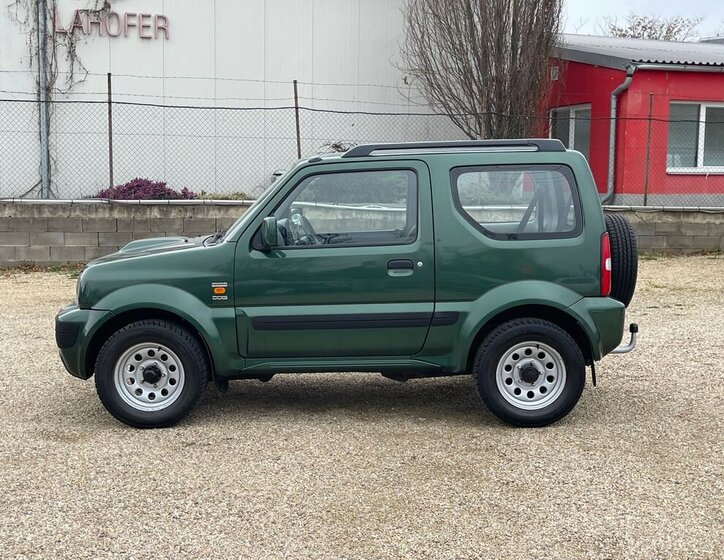 Suzuki Jimny SUV / Terénní 1,5 l 63 kw